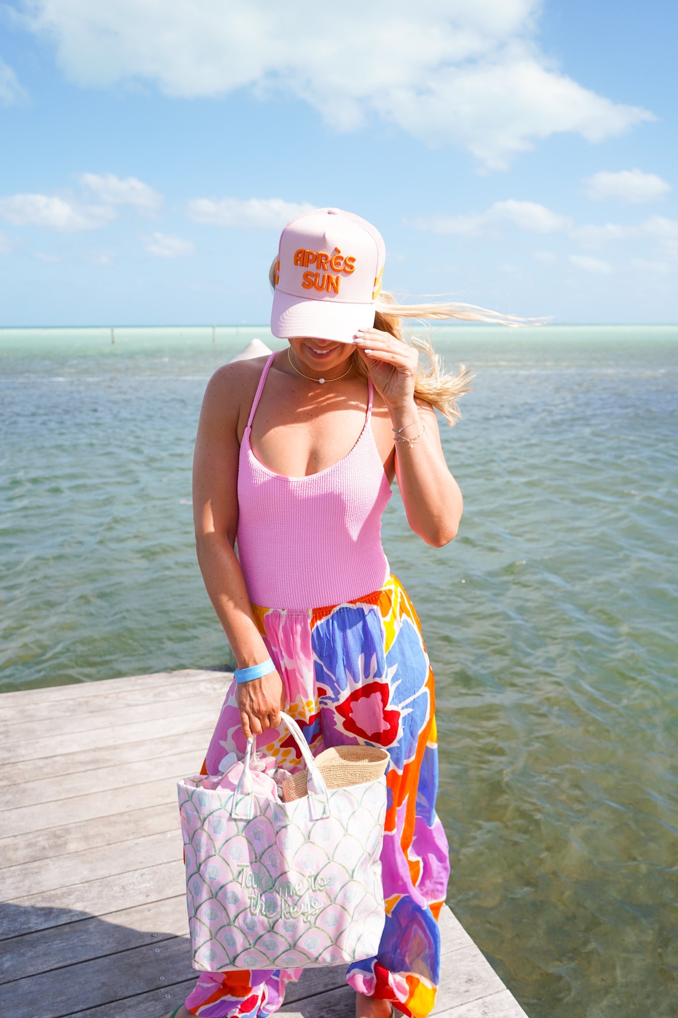 Apres Sun - Pink Canvas Trucker Hat