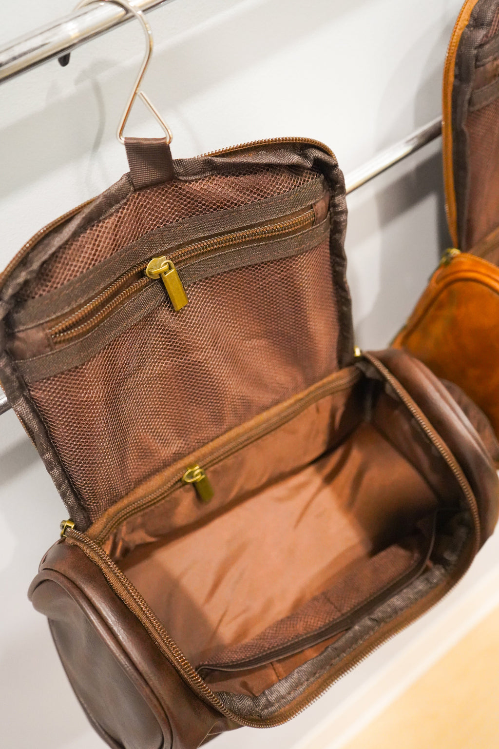 Men's Faux Leather Dopp Kit