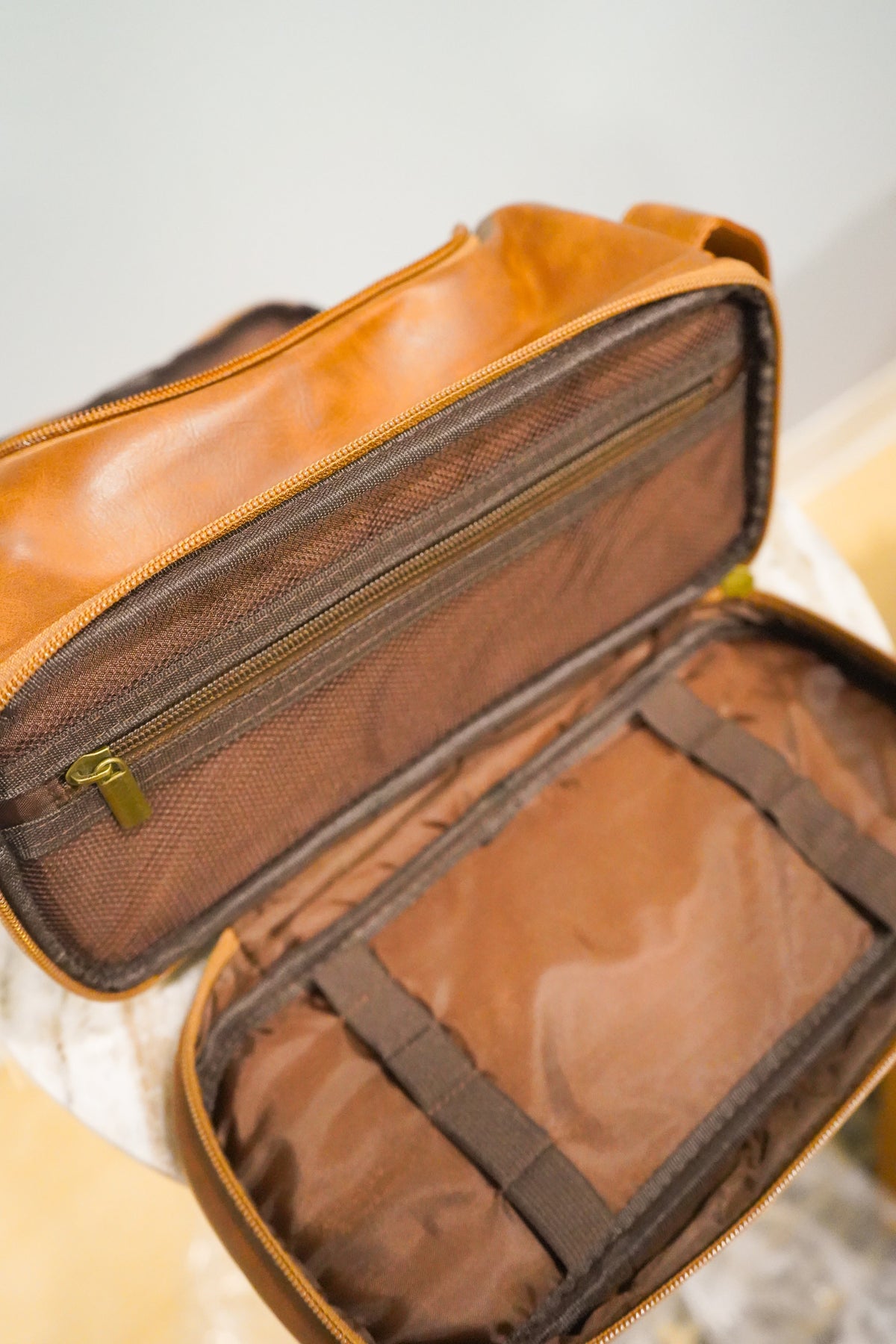 Men's Faux Leather Dopp Kit