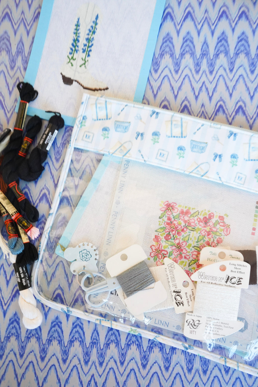 Needlepoint Flat Clear Pouch