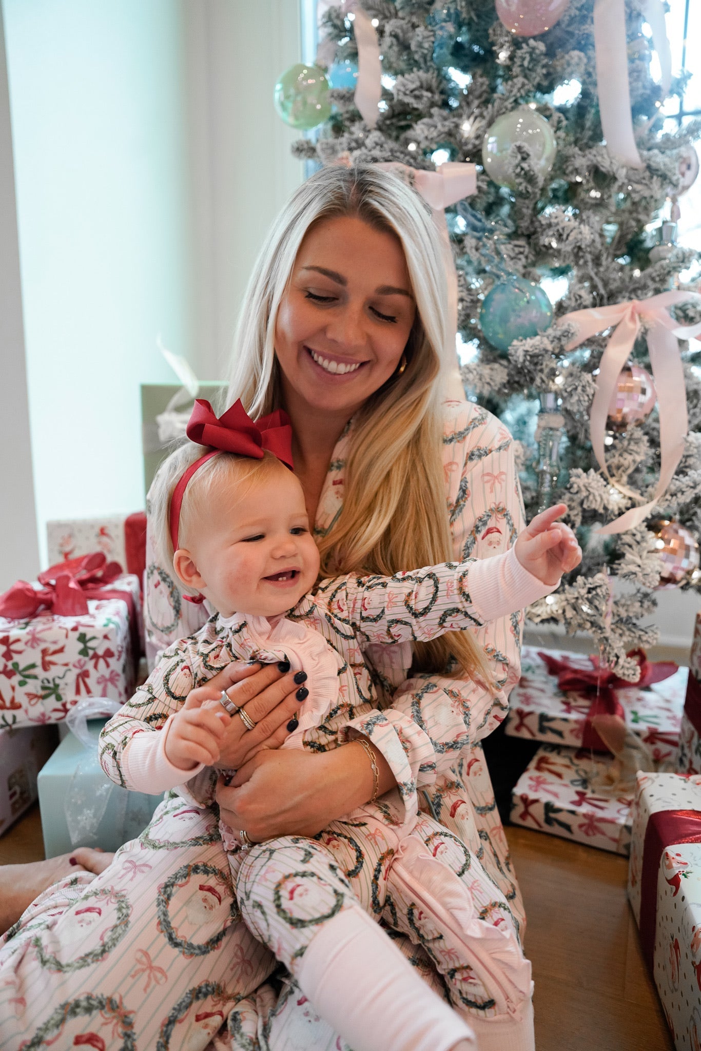 Pink Santa - Ribbed Bamboo Sleeper