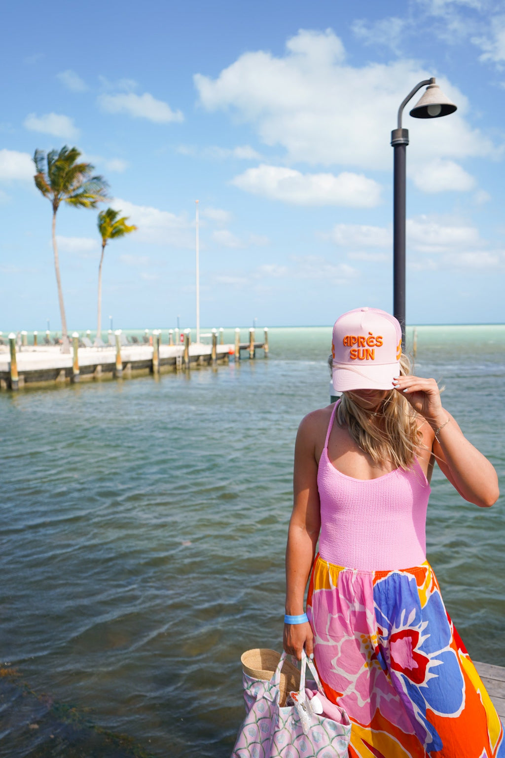 Apres Sun - Pink Canvas Trucker Hat