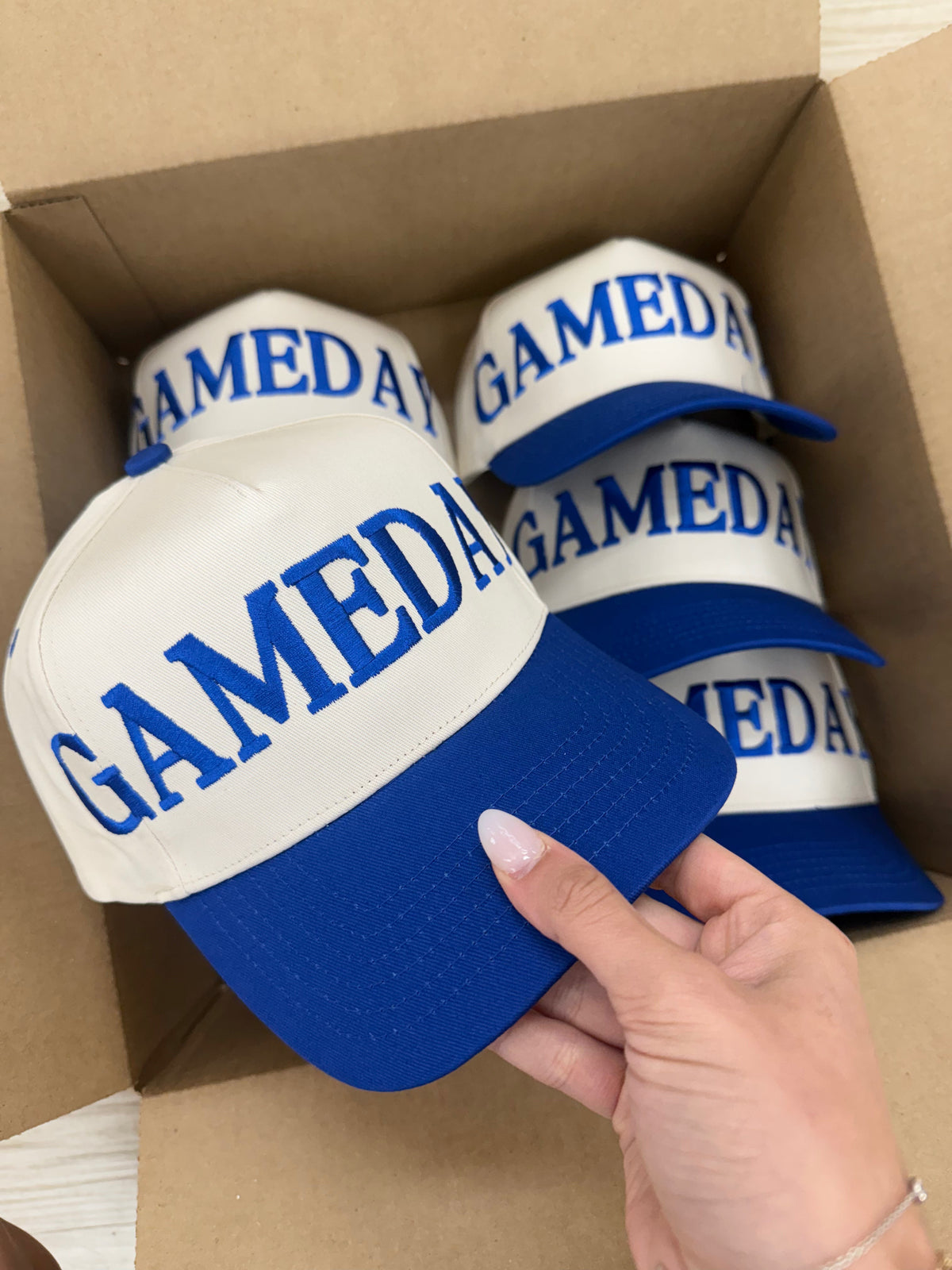 GAMEDAY - Wrap Around Vintage Trucker Hat