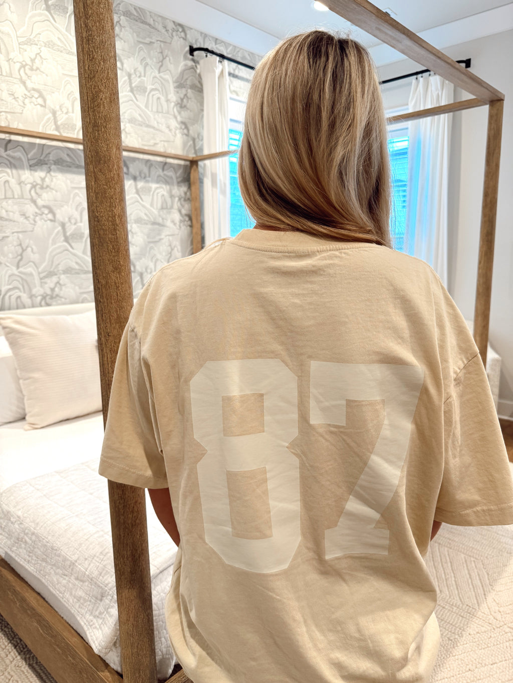 Tay & Trav T- Shirt + Crewneck