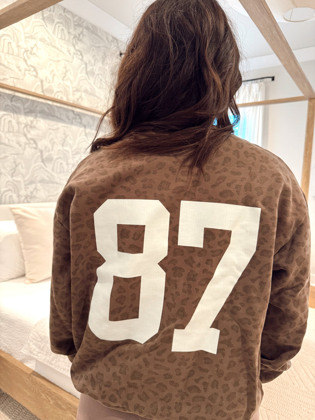 Tay & Trav T- Shirt + Crewneck
