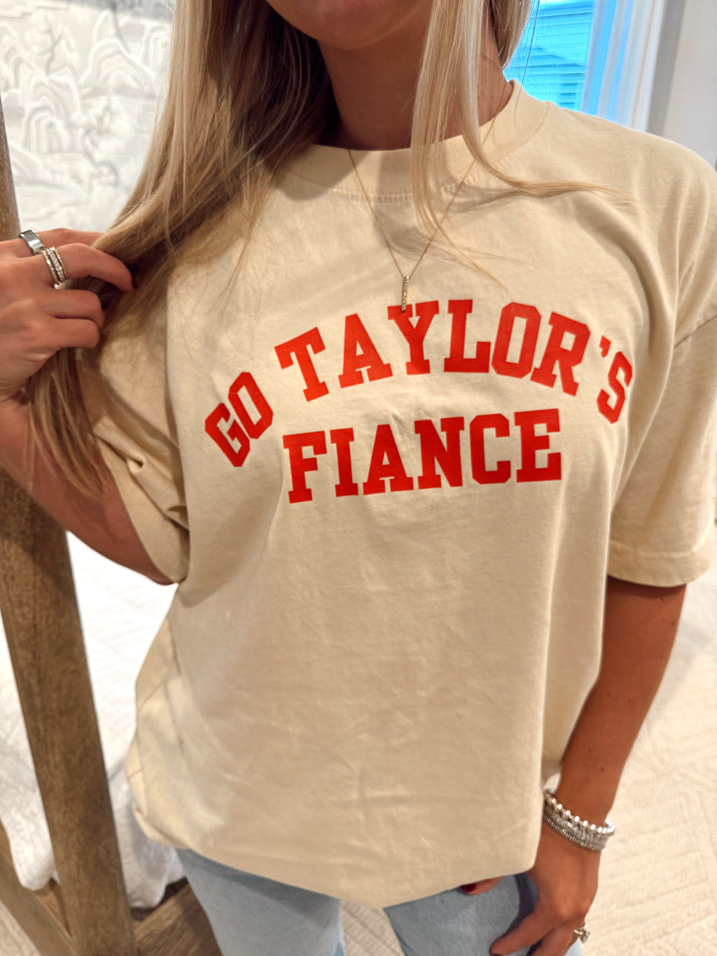 Tay & Trav T- Shirt + Crewneck